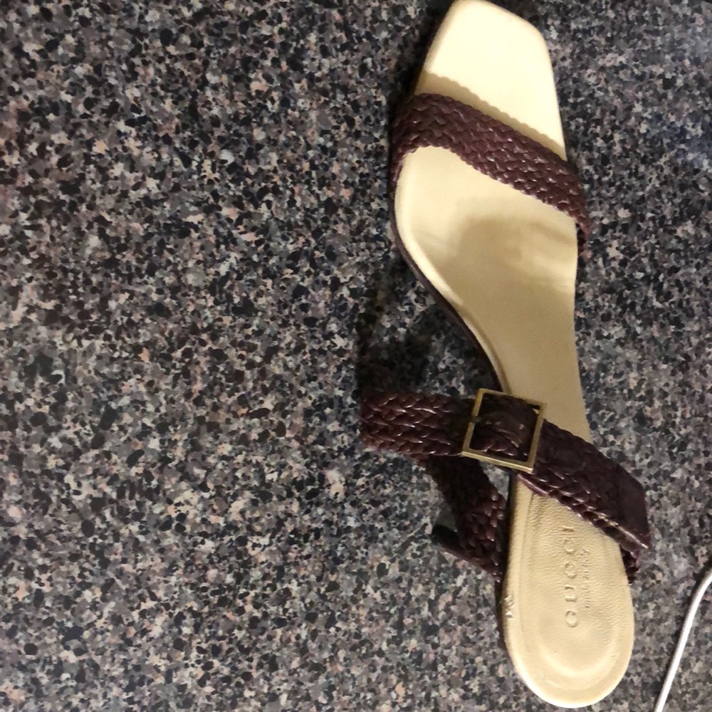 Gucci shoes